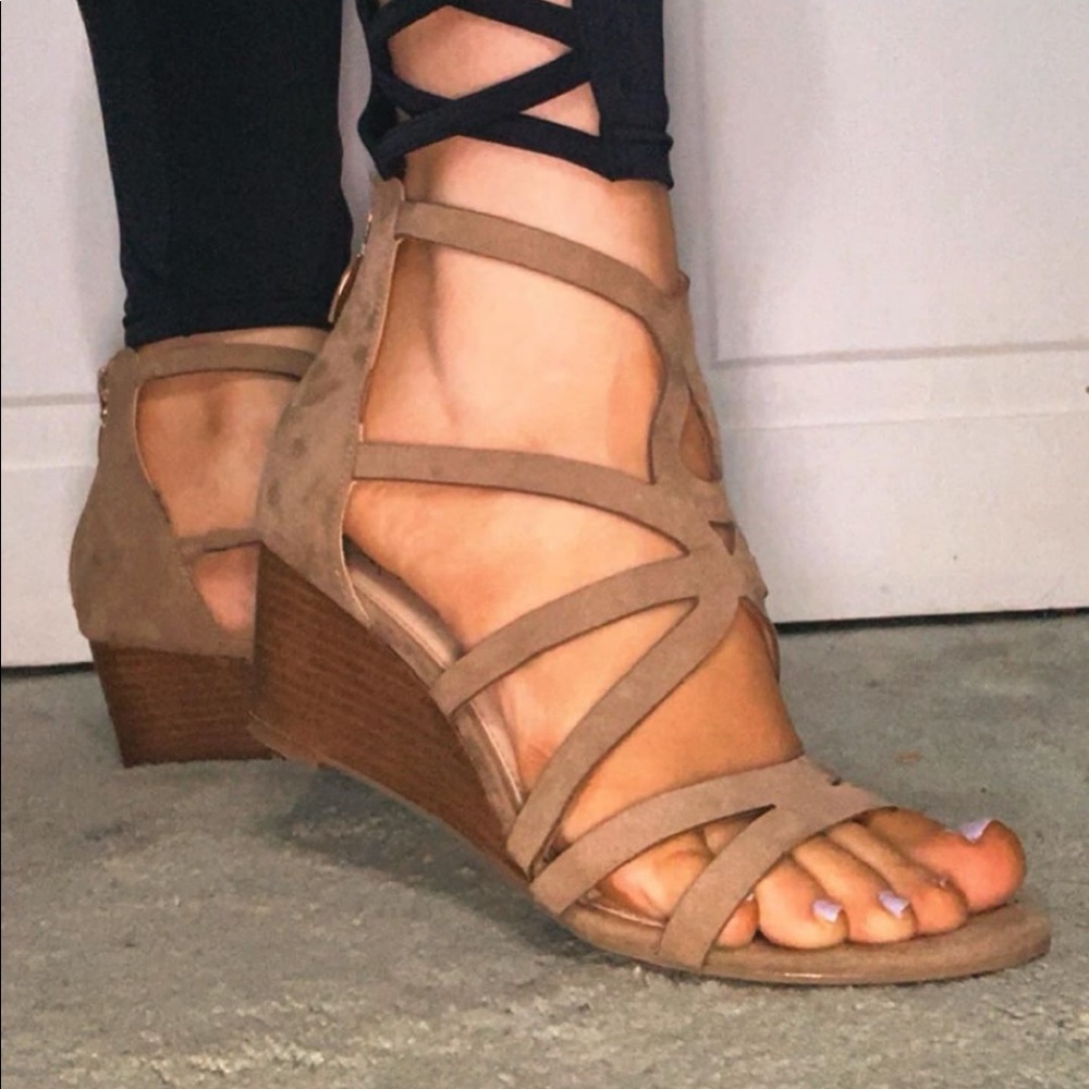 Wedge shoes